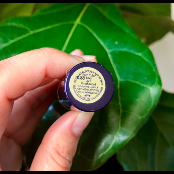 Estee Lauder Uninhibited Lipstick .12oz - Picture 5 of 6